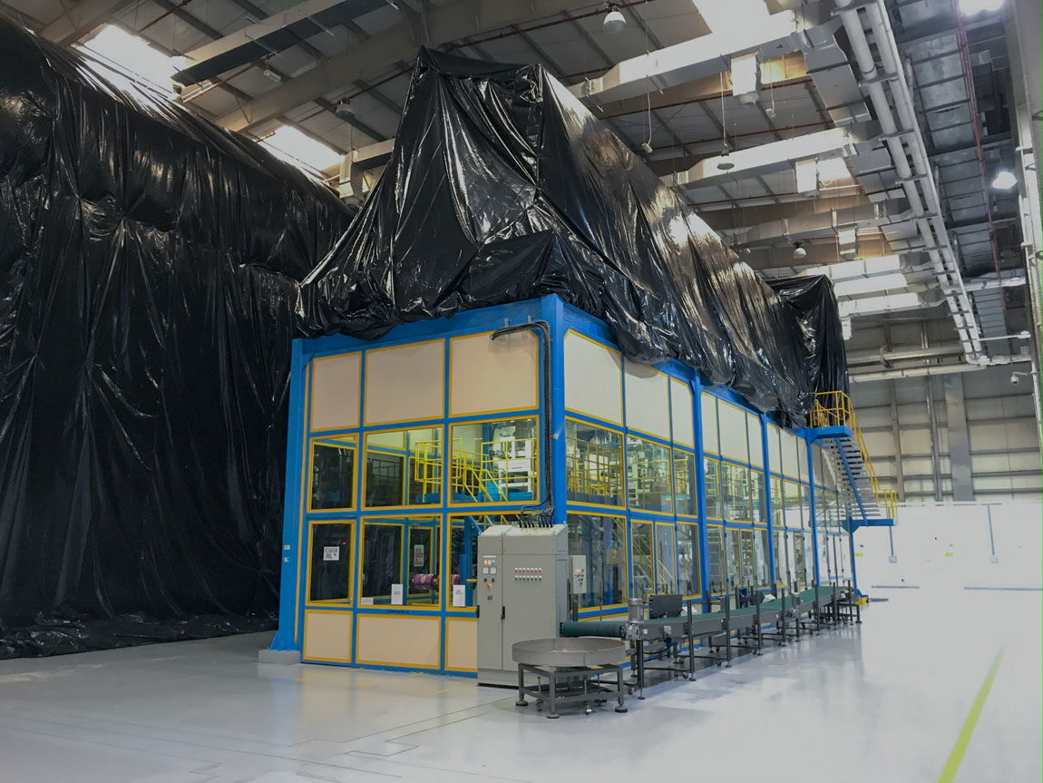 Modular clean-room enclosure